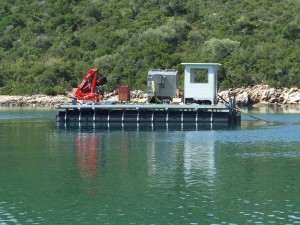 Κατασκευή βοηθητική εξέδρα εργασίας για την ιχθυοκαλλιέργεια.