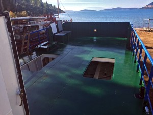 Επισκευή σκάφους, βαφή εσωτερικά-εξωτερικά και εργασίες συντήρησης ελασμάτων.