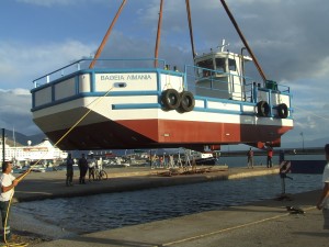 Ναυπήγηση σκάφους ΒΑΘΕΙΑ ΛΙΜΑΝΙΑ και πλεύση του.