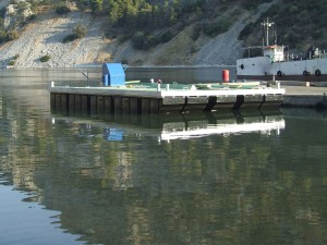 Εξέδρα εργασίας αυτοκινούμενη με μηχανοστάσιο