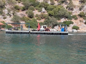 Εξέδρα εργασίας αυτοκινούμενη με μηχανοστάσιο