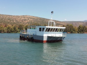 Ναυπήγηση φορτηγίδας με σύστημα ταΐσματος και έλεγχο από την γέφυρα