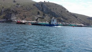 Αυτοκινούμενη εξέδρα εργασίας με μηχανοστάσιο