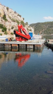 Εξέδρα εργασίας αυτοκινούμενη με μηχανοστάσιο