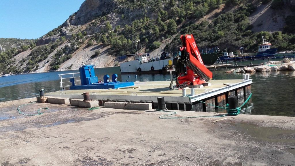 εξέδρα εργασίας με μηχανοστάσιο