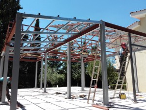 Μεταλλικό σπίτι