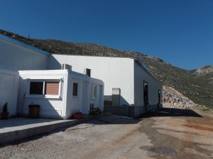 Μεταλλικό κτίριο συνολικής επιφάνειας 1100μ2